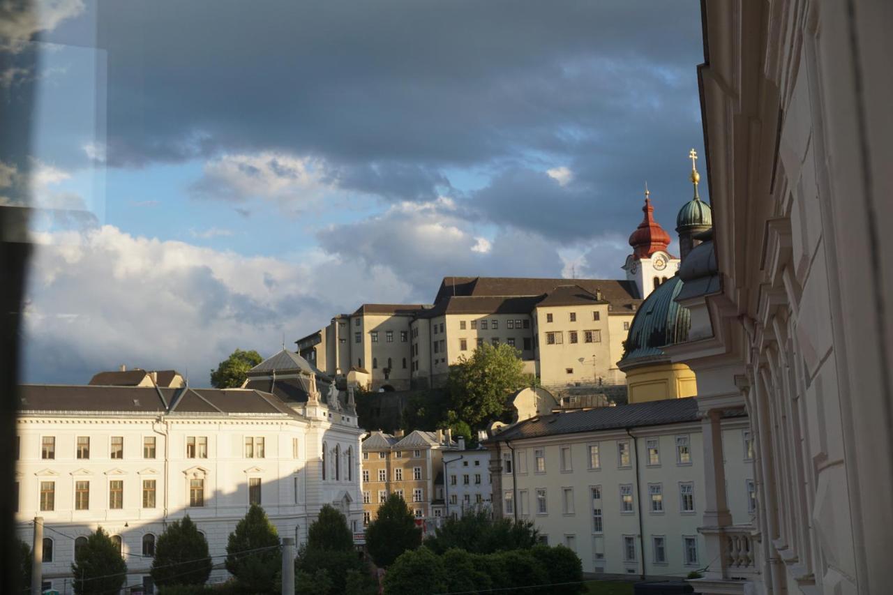 Sarah's Altstadt Oase Salzburg Bagian luar foto